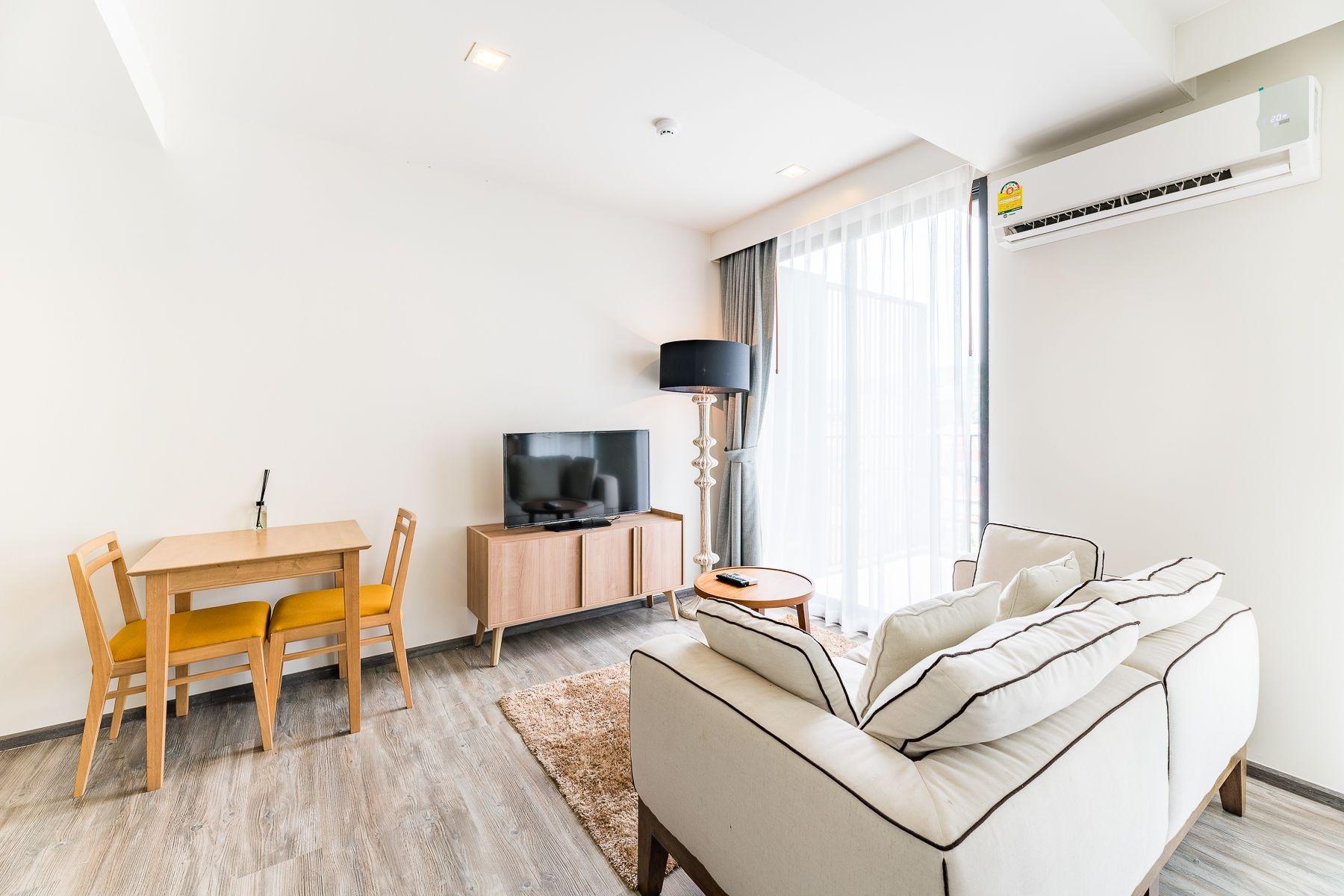 The Deck Condo Patong By Vip Exterior photo