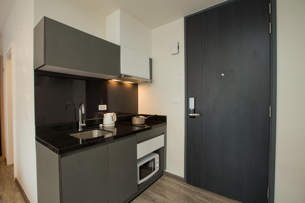 The Deck Condo Patong By Vip Exterior photo