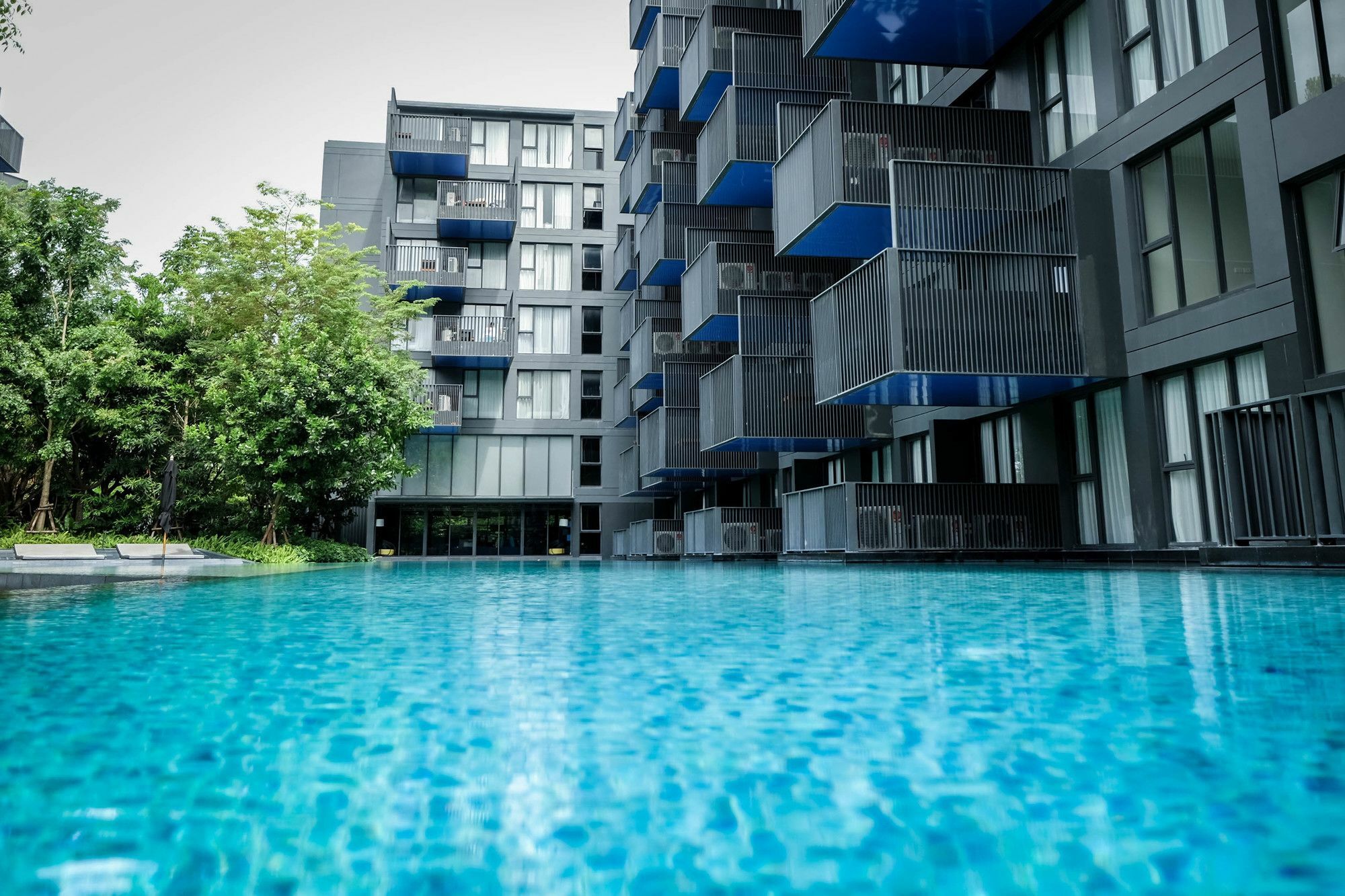 The Deck Condo Patong By Vip Exterior photo